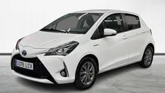 Blanco Usado 2019 Toyota Yaris Hybrid Active Berlina | 13.900 € (Precio justo)