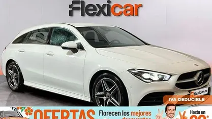 Usado Mercedes CLA200 Shooting Brake 163 CV (119 kW) 2021 Blanco Familiar