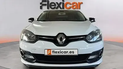 Usado Renault Mégane III Bose Edition 110 CV (80 kW) 2016 Blanco Coupe