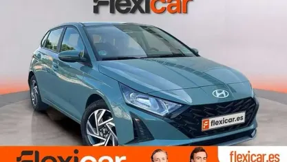 Usado Hyundai i20 101 CV (74 kW) 2024 Verde Utilitario