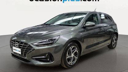 Usado Hyundai i30 120 CV (88 kW) 2022 Gris Utilitario