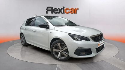 Usado Peugeot 308 GT 131 HP (96 kW) 2021 Branco Sedan