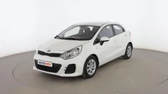 Blanco Usado 2015 Kia Rio Utilitario | 9899 € (Precio justo)