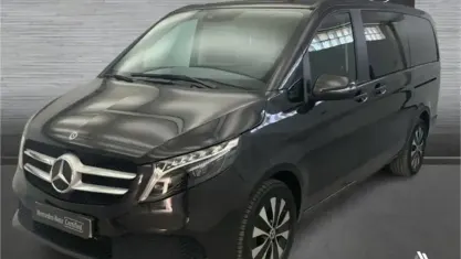 Usado Mercedes V250 190 CV (139 kW) 2024 Gris / plata Monovolumen