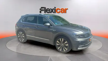Usado VW Tiguan Sportline 150 CV (110 kW) 2019 Gris SUV