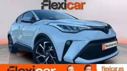 Käytetty Toyota C-HR Active 122 HP (89 kW) 2021 Valkoinen Katumaasturi