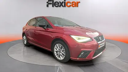 Usado Seat Ibiza FR 110 CV (80 kW) 2024 Rojo Berlina
