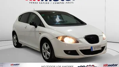 Usado Seat Leon Sport 103 CV (75 kW) 2007 Blanco Berlina
