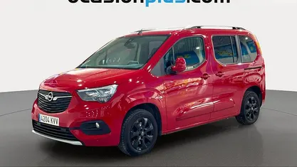 Usado Opel Combo Life Innovation 131 CV (96 kW) 2019 Monovolumen