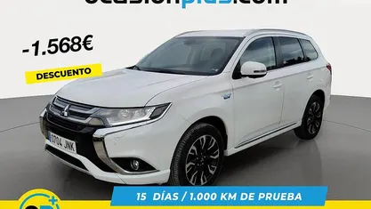 Blanco Usado 2016 Mitsubishi Outlander P-HEV SUV | 13.102 € (Buen precio)