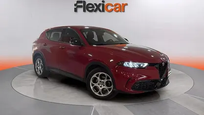 Usado Alfa Romeo Tonale Sprint 131 CV (96 kW) 2023 Burdeos SUV