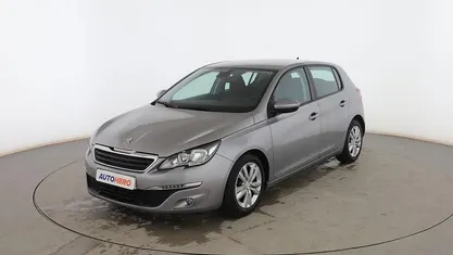 Usado Peugeot 308 Active 92 CV (67 kW) 2015 Gris Berlina