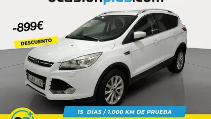 Blanco Usado 2015 Ford Kuga Titanium SUV | 9991 € (Buen precio)