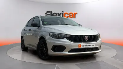 Begagnad Fiat Tipo Pop 95 HK (69 kW) 2019 Kombi