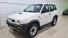 Blanco Usado 1998 Nissan Terrano S SUV | 5800 € (Precio justo)