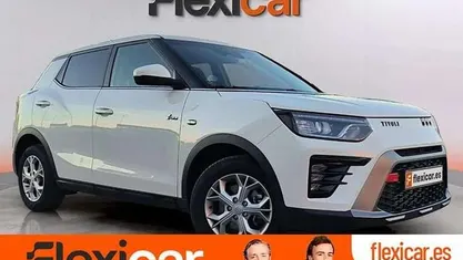 Blanco Usado 2025 Ssangyong (KGM) Tivoli SUV | 16.990 € (Precio justo)
