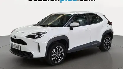 Usado Toyota Yaris Cross Active 116 CV (85 kW) 2024 Blanco SUV