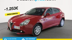 Rojo Usado 2019 Alfa Romeo Giulietta Super Utilitario | 13.790 € (Precio justo)
