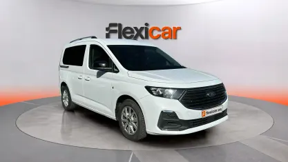 Usado Ford Grand Tourneo Connect Sport 122 CV (89 kW) 2023 Blanco Monovolumen