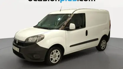 Usado Fiat Doblò 90 CV (66 kW) 2022 Blanco Monovolumen
