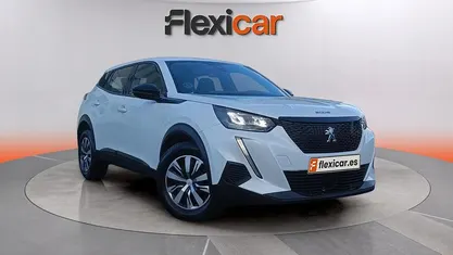 Usado Peugeot 2008 Active 101 CV (74 kW) 2022 SUV