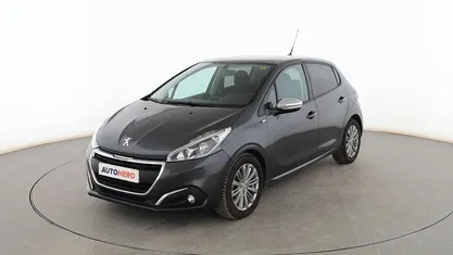 Usado Peugeot 208 Style 75 CV (55 kW) 2016 Utilitario