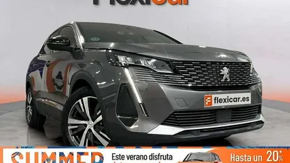 Usado Peugeot 3008 GT 131 CV (96 kW) 2023 Gris SUV