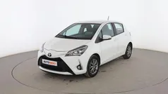 Blanco Usado 2019 Toyota Yaris Active Utilitario | 12.899 € (Precio justo)