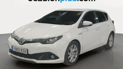 Usado Toyota Auris Hybrid Active 136 CV (100 kW) 2019 Blanco Utilitario