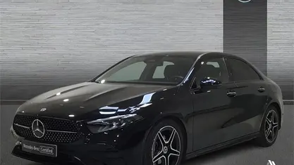 Brugt Mercedes A180 AMG line 136 HK (100 kW) 2024 Sort Sedan