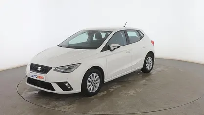 Usado Seat Ibiza Style Plus 110 CV (80 kW) 2022 Blanco Berlina