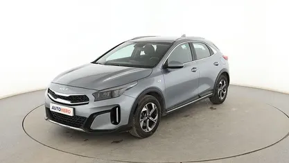 Gris Usado 2024 Kia XCeed SUV | 19.299 € (Precio justo)