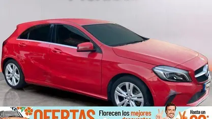 Usado Mercedes A200 Style 136 CV (100 kW) 2016 Rojo Berlina