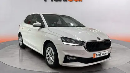 Usado Skoda Fabia Selection 95 CV (69 kW) 2024 Berlina