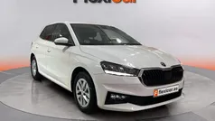 Usado 2024 Skoda Fabia Selection Berlina | 15.590 € (Super precio)