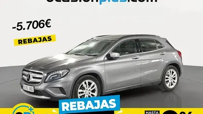 Gris / plata Usado 2016 Mercedes GLA200 Style SUV | 17.584 € (Super precio)