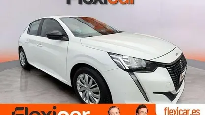 Usado Peugeot 208 Active 100 CV (73 kW) 2022 Blanco Utilitario