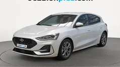 Gris plata Usado 2024 Ford Focus ST-Line Utilitario | 22.264 € (Precio justo)