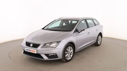 Usado Seat Leon Style 125 CV (91 kW) 2017 Plata Familiar