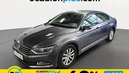 Używany VW Passat Edition 120 KM (88 kW) 2015 Szary Sedan/Limuzyna