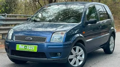Usado Ford Fusion 100 CV (73 kW) 2005 Utilitario