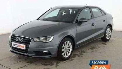 Usado Audi A3 Attraction 110 HP (80 kW) 2016 Cinzento Sedan
