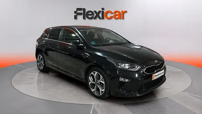 Käytetty Kia Ceed 136 HP (100 kW) 2021 Viistoperä