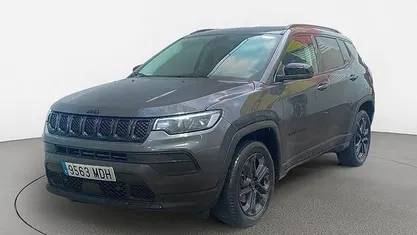 Gris Usado 2023 Jeep Compass Night Eagle SUV | 23.500 € (Precio justo)