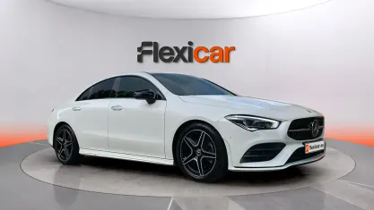 Usado Mercedes CLA200 163 CV (119 kW) 2023 Blanco Coupe