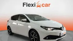 Blanco Usado 2018 Toyota Auris Hybrid Edition Berlina | 14.490 € (Precio justo)