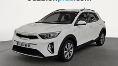 Blanco Usado 2023 Kia Stonic SUV | 16.637 € (Precio justo)