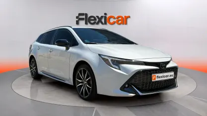 Usado Toyota Corolla Sport 196 CV (144 kW) 2024 Blanco Familiar