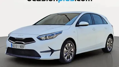 Usado Kia Ceed 101 CV (74 kW) 2025 Blanco Utilitario