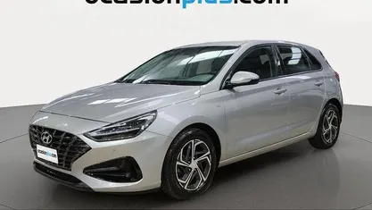 Usado Hyundai i30 120 CV (88 kW) 2022 Blanco Utilitario